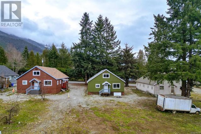 220 Macdonald Rd, Home with 12 bedrooms, 6 bathrooms and 4 parking in Lake Cowichan BC | Image 26