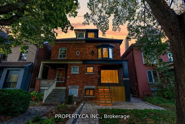 8 First Ave, House semidetached with 4 bedrooms, 5 bathrooms and 1.5 parking in Toronto ON | Image 1
