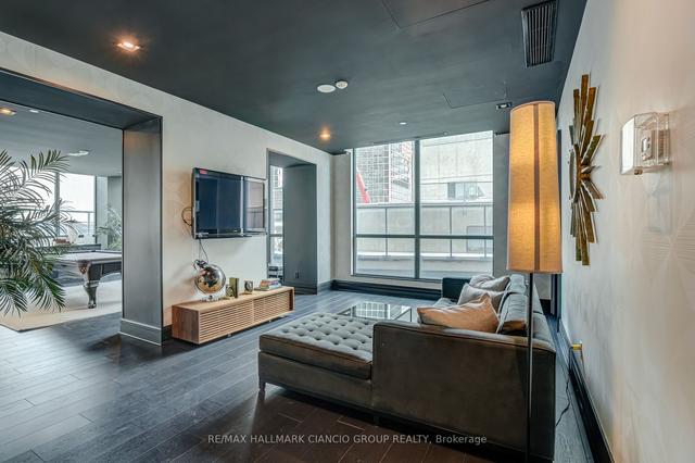 2104 - 1 Scott St, Condo with 2 bedrooms, 2 bathrooms and 1 parking in Toronto ON | Image 27