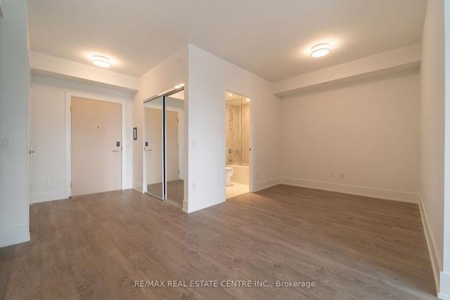 1002 - 480 Front St W, Condo with 2 bedrooms, 2 bathrooms and 0 parking in Toronto ON | Image 2