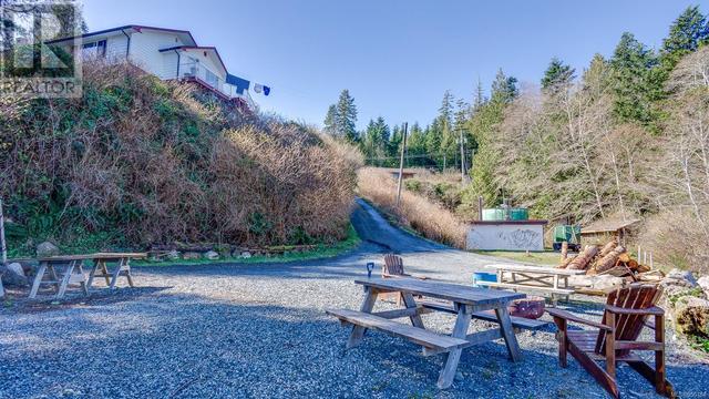 740 Campbell St, House detached with 4 bedrooms, 2 bathrooms and 6 parking in Tofino BC | Image 39