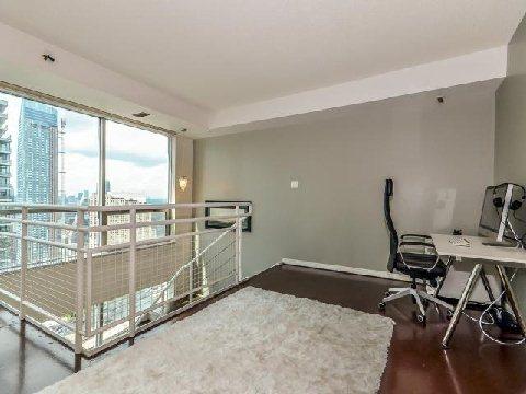 sph1-05 - 10 Yonge St, Condo with 1 bedrooms, 2 bathrooms and 1 parking in Toronto ON | Image 9