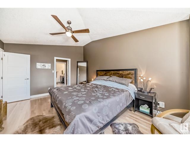 7723 111 St Nw, House semidetached with 4 bedrooms, 3 bathrooms and 4 parking in Edmonton AB | Image 19
