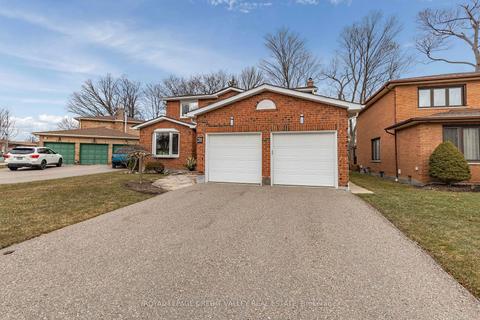 31 Curtis Dr, House detached with 4 bedrooms, 3 bathrooms and 4 parking in Brampton ON | Card Image