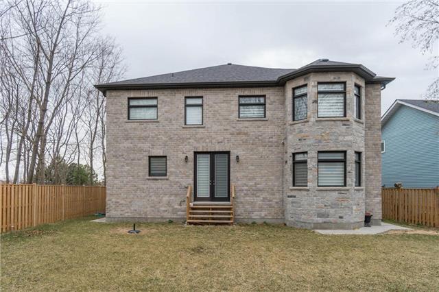 729 Byngmount Ave, House detached with 4 bedrooms, 5 bathrooms and 4 parking in Mississauga ON | Image 2