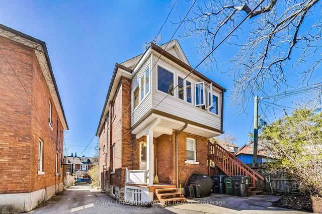 349 Quebec Ave, House detached with 5 bedrooms, 2 bathrooms and 1 parking in Toronto ON | Image 14