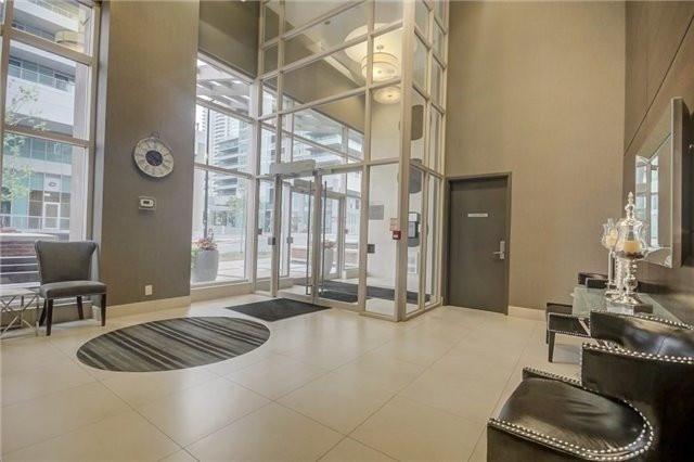 3103 - 25 Town Centre Crt, Condo with 1 bedrooms, 1 bathrooms and 1 parking in Toronto ON | Image 3