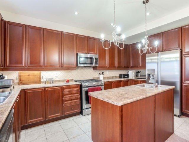 25 Cantwell Cres, House detached with 4 bedrooms, 4 bathrooms and 4 parking in Ajax ON | Image 8