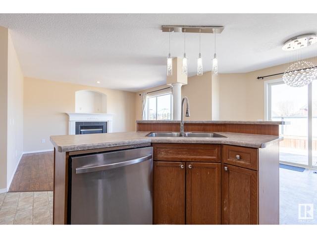 3302 49 St, House detached with 4 bedrooms, 3 bathrooms and null parking in Beaumont AB | Image 20
