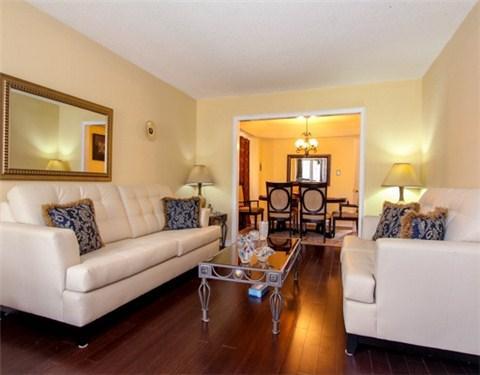 6919 Gracefield Dr, House detached with 4 bedrooms, 4 bathrooms and 4 parking in Mississauga ON | Image 3