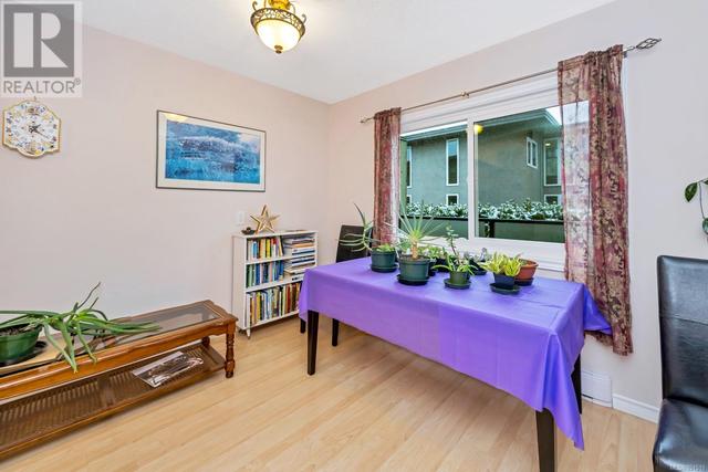 40 - 477 Lampson St, Condo with 3 bedrooms, 1 bathrooms and 1 parking in Esquimalt BC | Image 17
