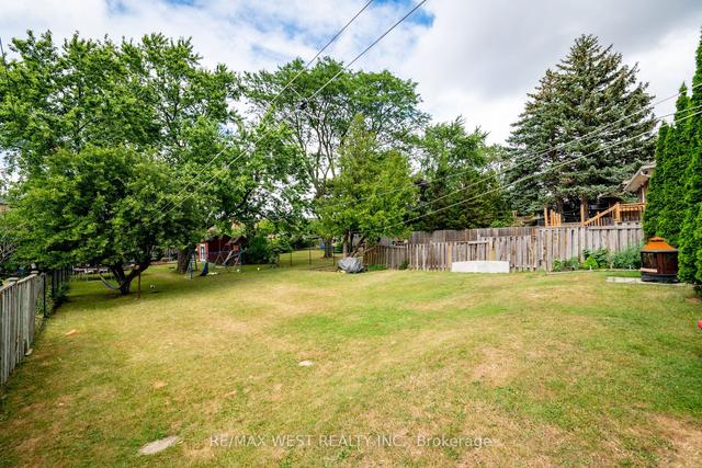 538 Queens Dr, House detached with 3 bedrooms, 2 bathrooms and 4 parking in Toronto ON | Image 27