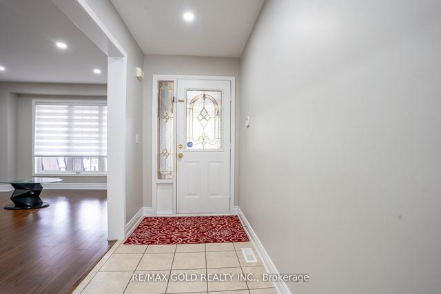 8 Upshall Dr, House detached with 4 bedrooms, 4 bathrooms and 6 parking in Brampton ON | Image 18