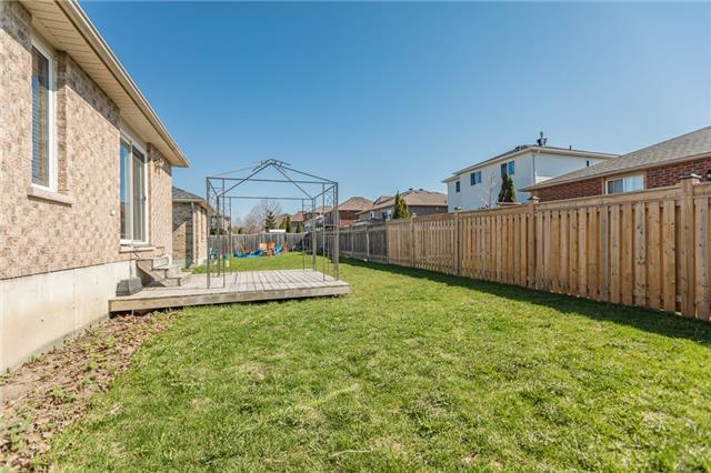 309 Johnson St, House detached with 2 bedrooms, 3 bathrooms and 2 parking in Barrie ON | Image 3