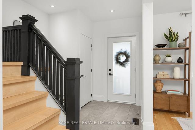 467 Willard Ave, House detached with 3 bedrooms, 4 bathrooms and 1 parking in Toronto ON | Image 20