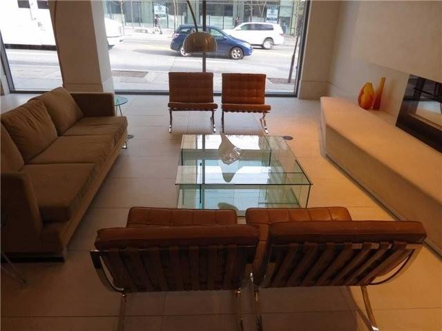 1909 - 832 Bay St, Condo with 1 bedrooms, 1 bathrooms and 0 parking in Toronto ON | Image 7