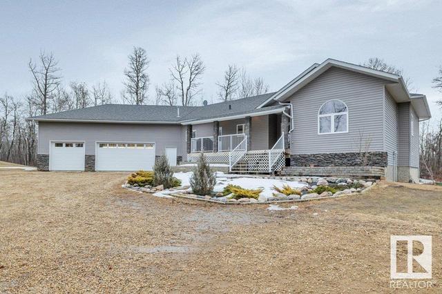 30 - 50507 Rge Rd 233, House detached with 4 bedrooms, 3 bathrooms and 8 parking in Leduc County AB | Image 1