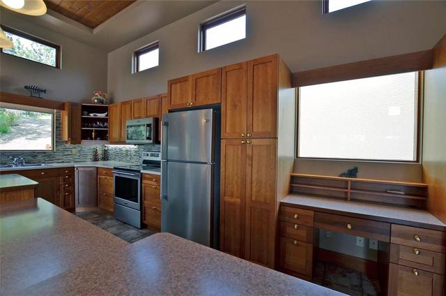 1021 Old Main Road, House detached with 4 bedrooms, 3 bathrooms and 7 parking in Okanagan Similkameen E BC | Image 18