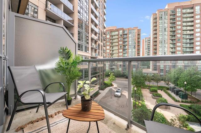 404 - 1 Michael Power Pl, Condo with 2 bedrooms, 2 bathrooms and 1 parking in Toronto ON | Image 17