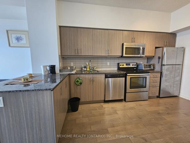 712 - 10 Willison Sq, Condo with 1 bedrooms, 1 bathrooms and 1 parking in Toronto ON | Image 1