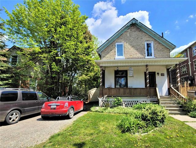 49 Union St E, House detached with 3 bedrooms, 2 bathrooms and 5 parking in Waterloo ON | Image 1