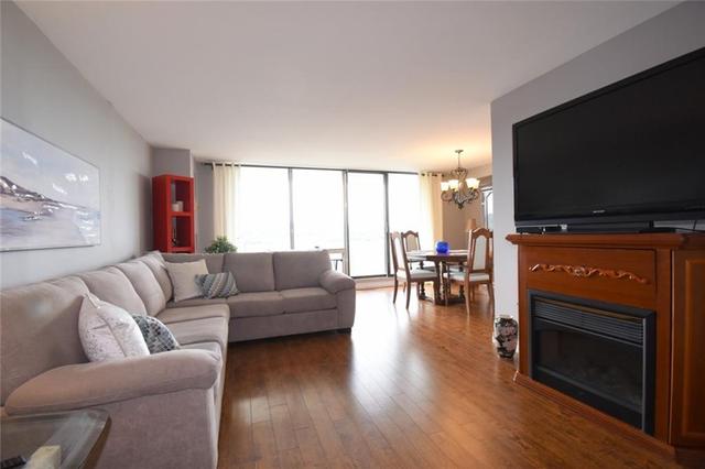 1610 - 2055 Upper Middle Road, Condo with 2 bedrooms, 1 bathrooms and 1 parking in Burlington ON | Image 5
