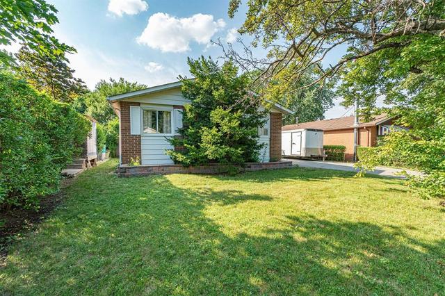 70 Epsom Downs Dr, House detached with 3 bedrooms, 2 bathrooms and 4 parking in Brampton ON | Image 23