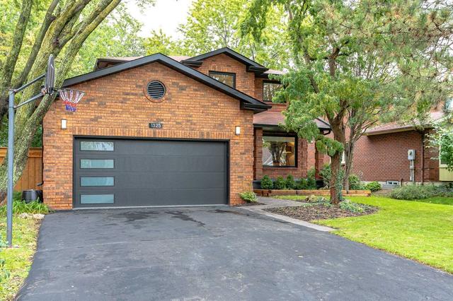 1325 Leighland Rd, House detached with 4 bedrooms, 4 bathrooms and 4 parking in Burlington ON | Image 1