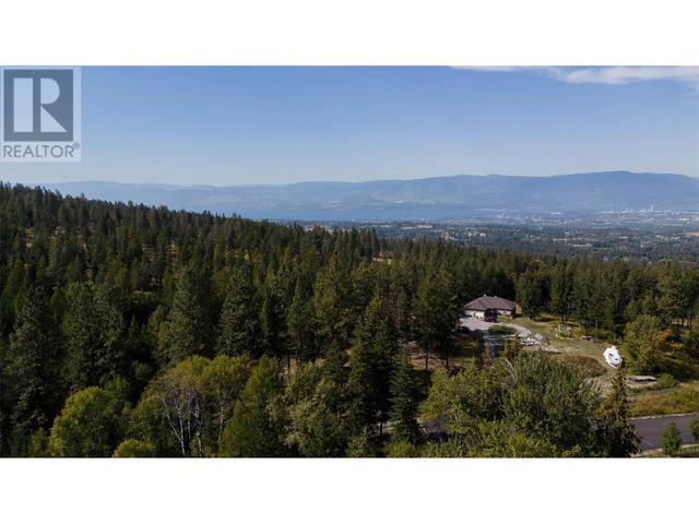4444 June Springs Road, House detached with 5 bedrooms, 4 bathrooms and 12 parking in Central Okanagan BC | Image 54