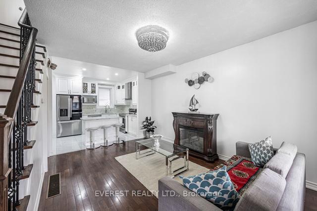279 Old Weston Rd, House detached with 3 bedrooms, 2 bathrooms and 1 parking in Toronto ON | Image 12
