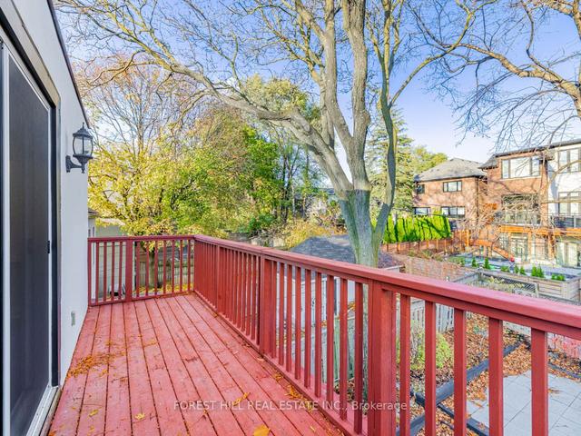 1025 Spadina Rd, House detached with 4 bedrooms, 5 bathrooms and 2 parking in Toronto ON | Image 24
