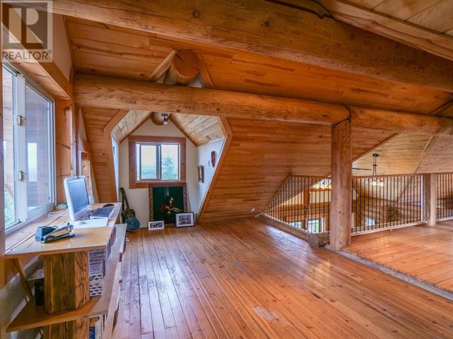 1686 Brennen Road, House detached with 3 bedrooms, 3 bathrooms and null parking in Cariboo B BC | Image 26