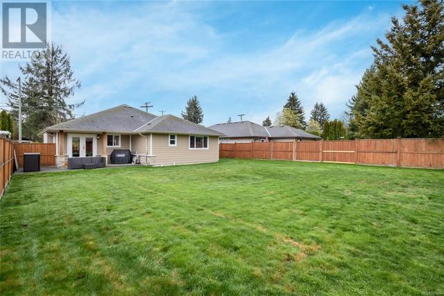 2856 Muir Rd, House detached with 3 bedrooms, 2 bathrooms and 4 parking in Courtenay BC | Image 30