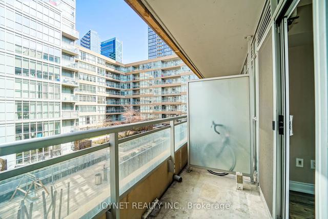 516 - 10 Capreol Crt, Condo with 1 bedrooms, 1 bathrooms and 0 parking in Toronto ON | Image 15
