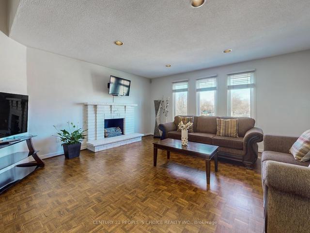 6018 Duford Dr, House detached with 3 bedrooms, 4 bathrooms and 5 parking in Mississauga ON | Image 13