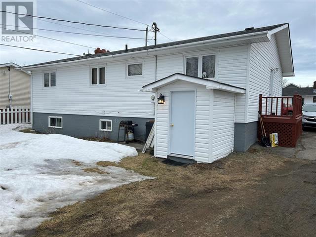 7 Centennial Drive, House detached with 4 bedrooms, 2 bathrooms and null parking in Lewisporte NL | Image 3