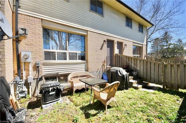2 - 135 Belmont Dr, Townhouse with 3 bedrooms, 2 bathrooms and 1 parking in London ON | Image 22