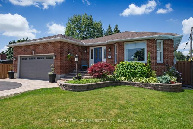 88 Simpson Ave, House detached with 3 bedrooms, 2 bathrooms and 6 parking in Clarington ON | Image 1