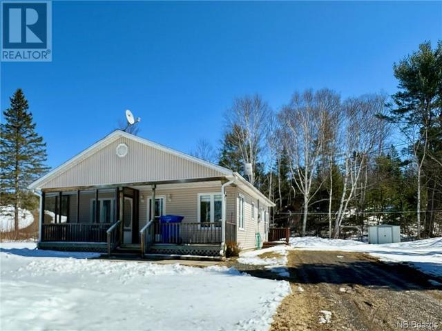 11252 - 105 Route, House detached with 1 bedrooms, 1 bathrooms and null parking in Perth NB | Image 3