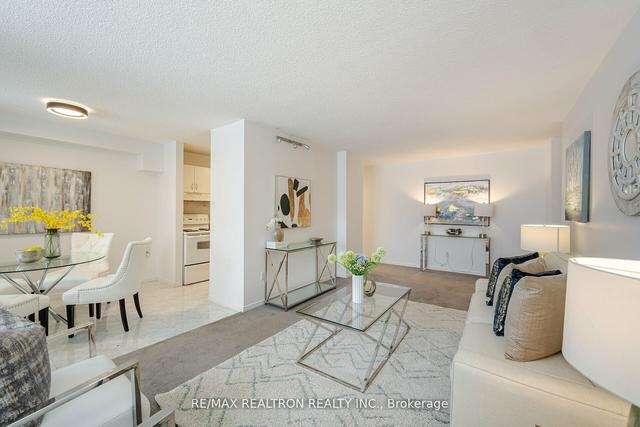 307 - 1950 Kennedy Rd, Condo with 2 bedrooms, 1 bathrooms and 1 parking in Toronto ON | Image 11