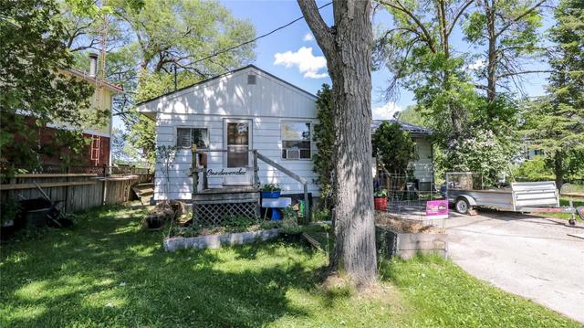 176 Cedar Island Rd, House detached with 3 bedrooms, 1 bathrooms and 3 parking in Orillia ON | Image 12