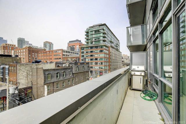 403 - 39 Sherbourne St, Condo with 2 bedrooms, 2 bathrooms and 0 parking in Toronto ON | Image 8