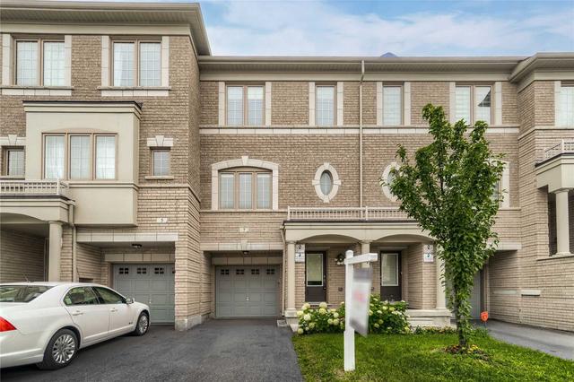 7 Abercove Clse, House attached with 3 bedrooms, 3 bathrooms and 2 parking in Brampton ON | Image 1