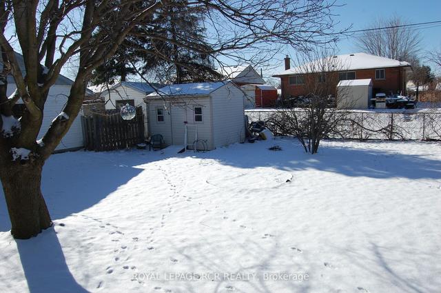 63 Olympic Dr, House detached with 3 bedrooms, 2 bathrooms and 3 parking in Kitchener ON | Image 13