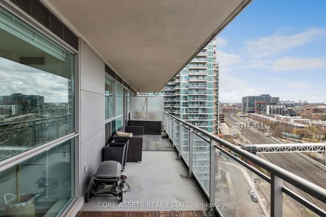 1405 - 80 Western Battery Rd, Condo with 2 bedrooms, 2 bathrooms and 1 parking in Toronto ON | Image 8