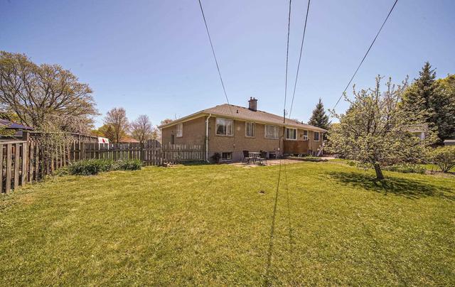 78 Hurley Rd, House semidetached with 3 bedrooms, 1 bathrooms and 3 parking in Ajax ON | Image 19