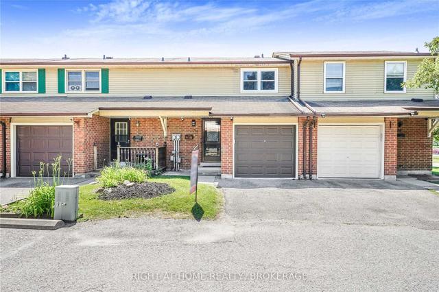 37 - 450 Bristol Cres, Townhouse with 3 bedrooms, 2 bathrooms and 2 parking in Oshawa ON | Image 12