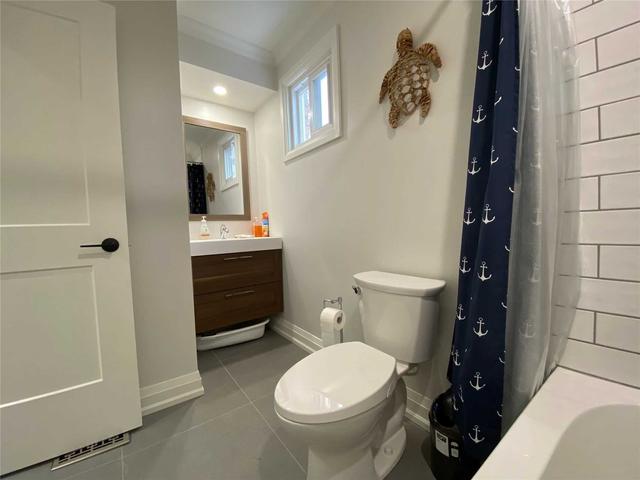 34 Tambrook Dr, House detached with 3 bedrooms, 4 bathrooms and 4 parking in Toronto ON | Image 15