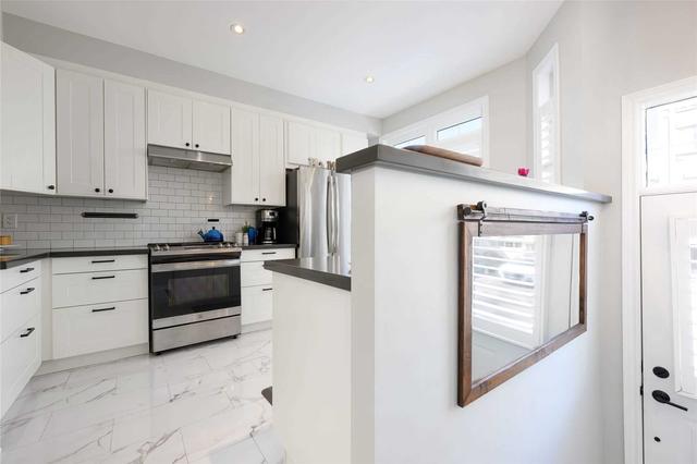 6 - 2351 Lakeshore Rd W, House attached with 3 bedrooms, 3 bathrooms and 3 parking in Oakville ON | Image 28