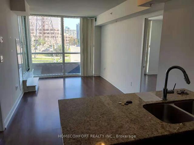 201 - 5740 Yonge St, Condo with 2 bedrooms, 2 bathrooms and 1 parking in Toronto ON | Image 8